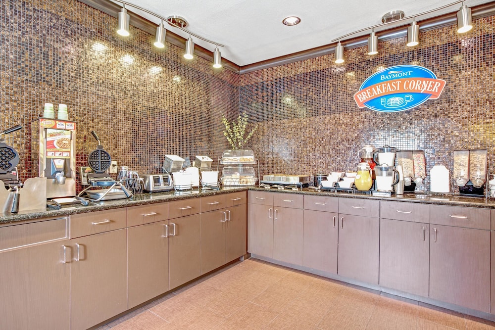 Baymont By Wyndham Dallas / Love Field 9/33