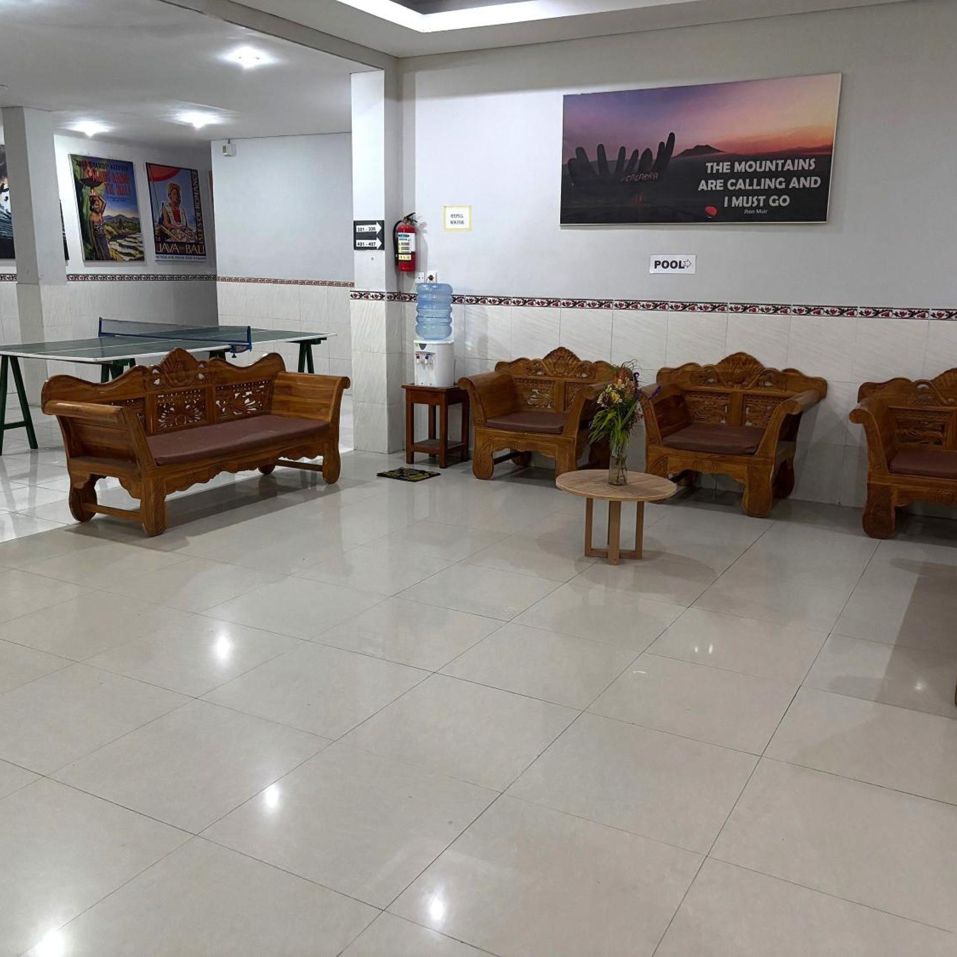Caldera Hotel & Restaurant 25/50