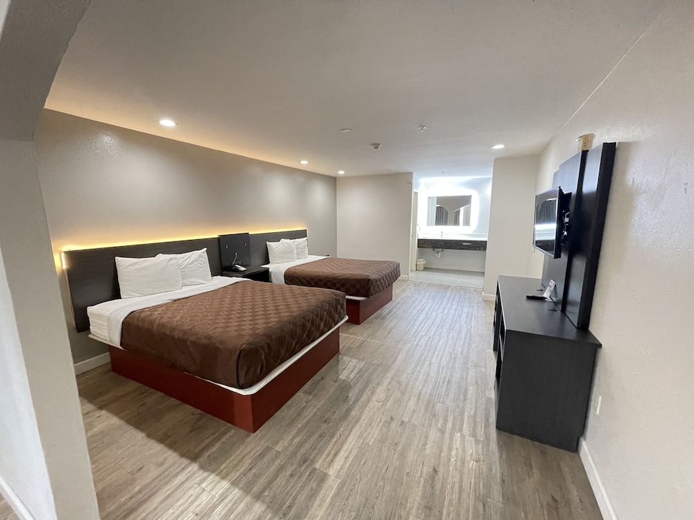 Motel6 Houston Tx I 10 West 7/46