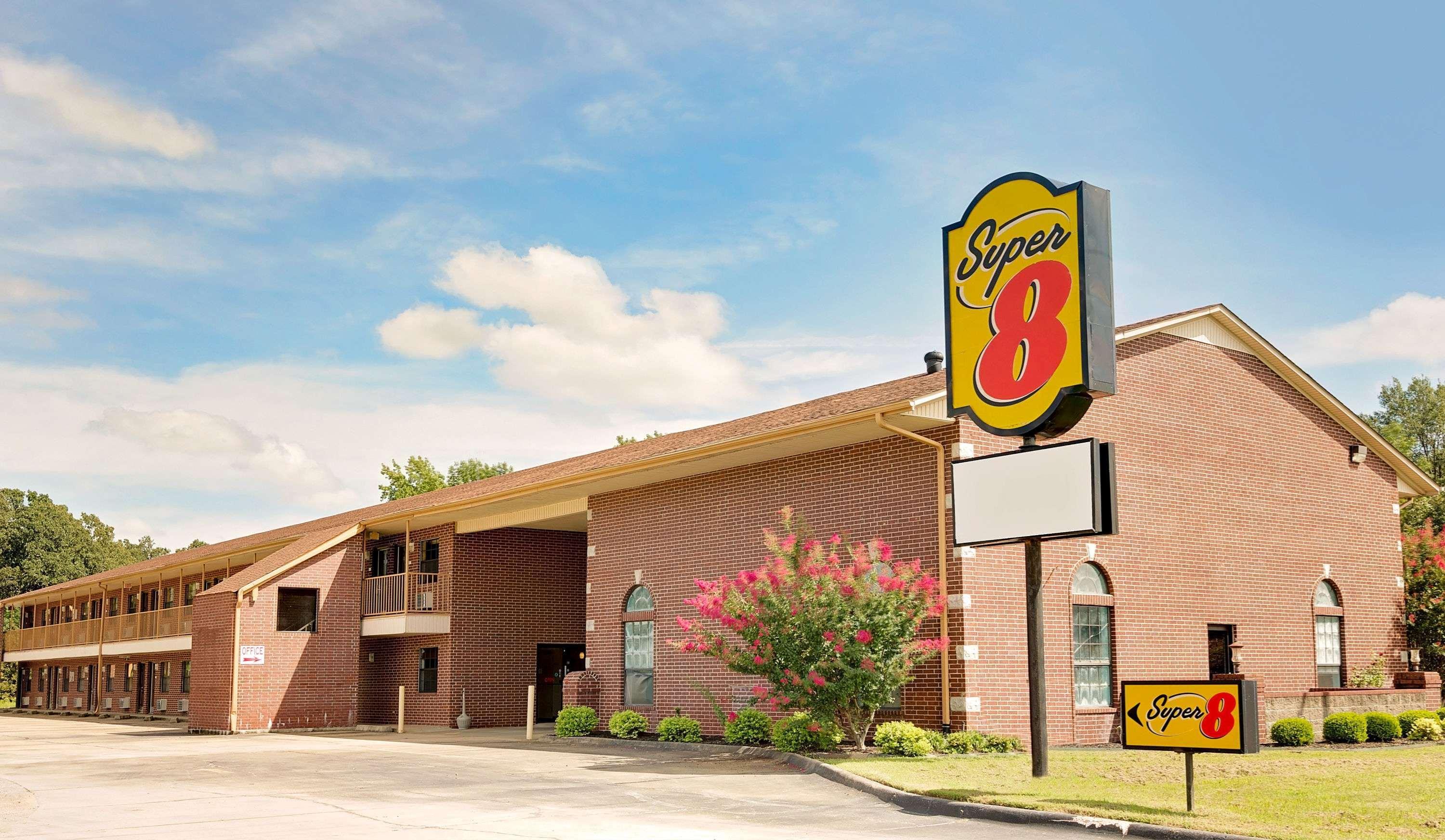 Super 8 by Wyndham Hazen 25/26
