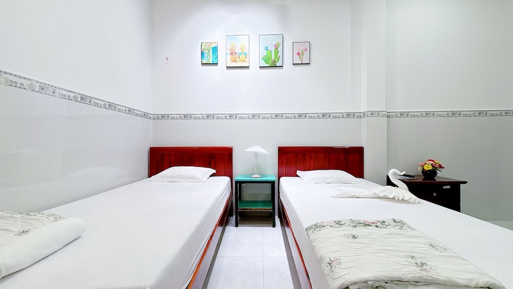 BASIC, DOUBLE OR TWIN BED