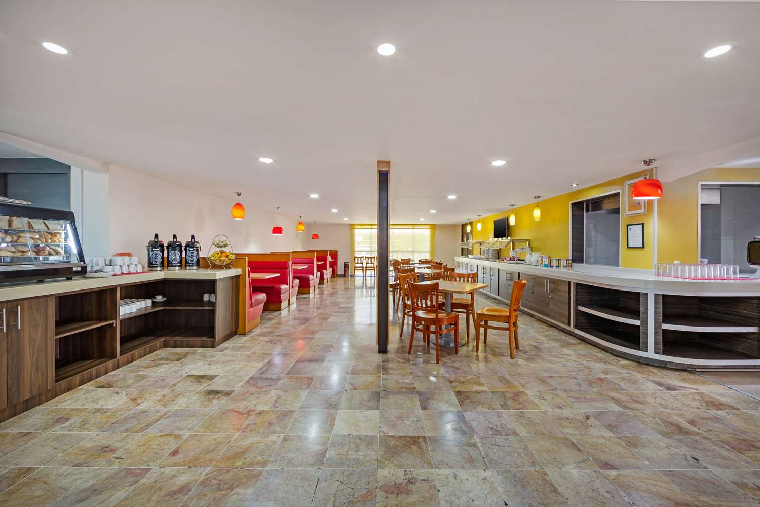 Hotel BeWow Queretaro 37/38