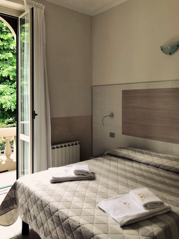 Hotel Due Giardini 11/29