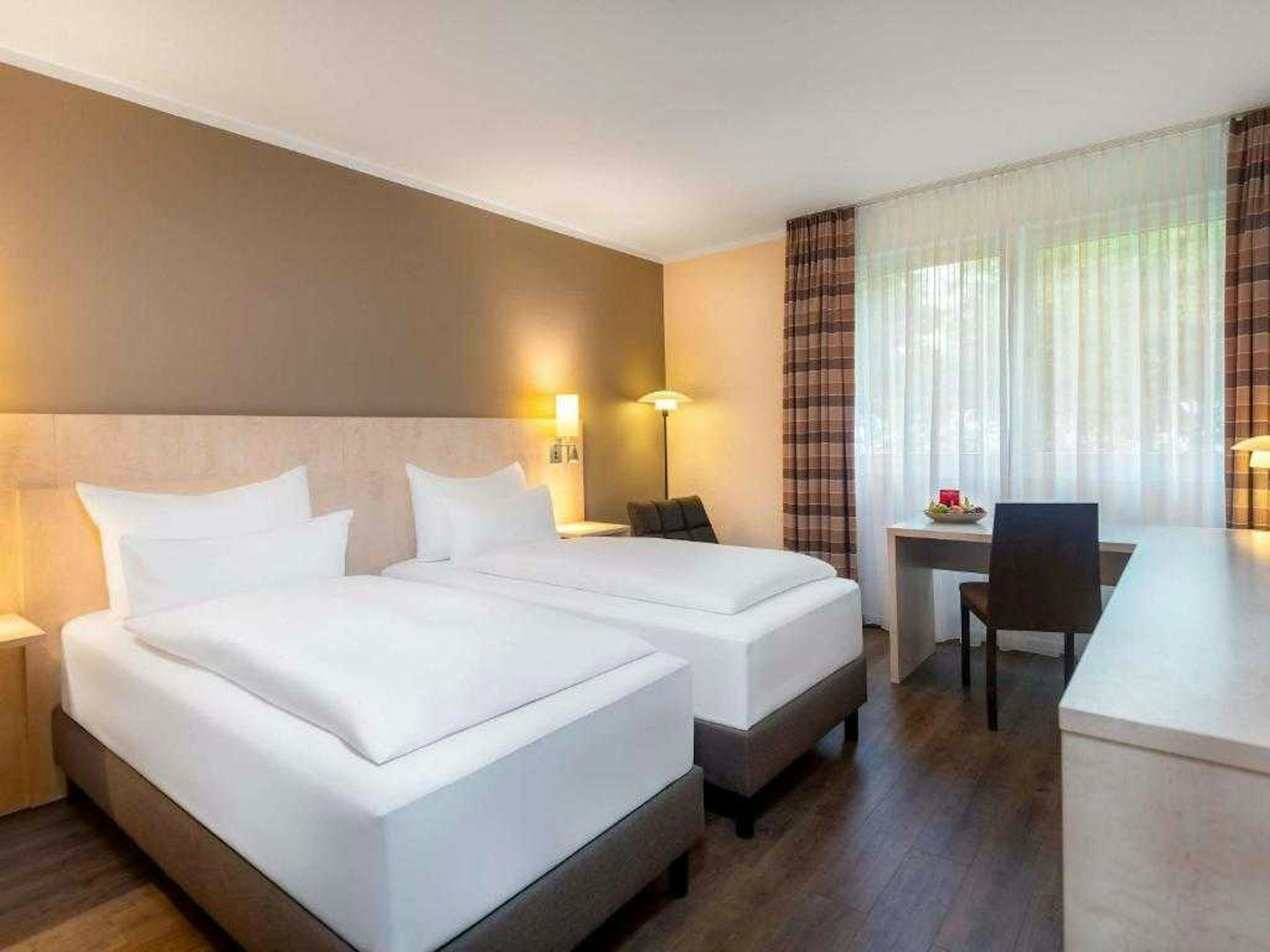 غرفة قياسية بسريرين منفصلين، Mercure Hotel Bielefeld Johannisberg 2/5