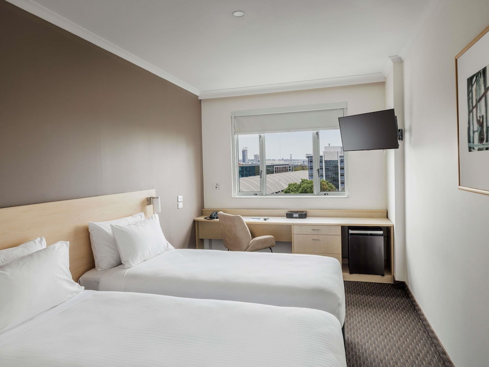 IBIS SYDNEY OLYMPIC PARK 18/68