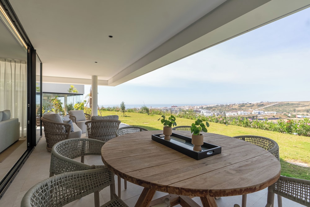 ESTEPONA HOLIDAY HILLS 36/50