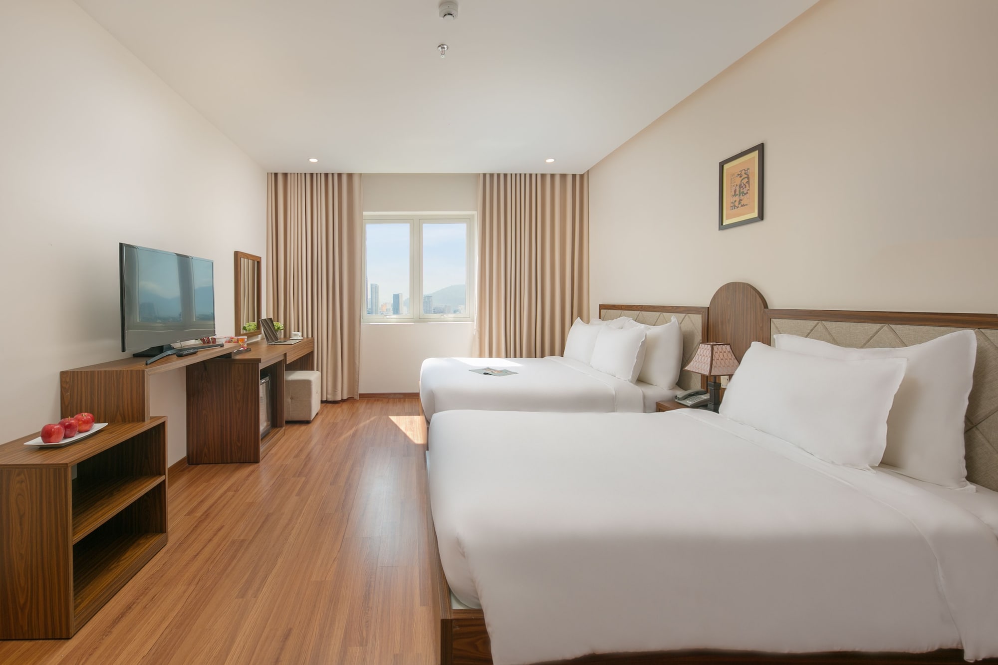 EXECUTIVE, TRIPLE, SEA VIEW