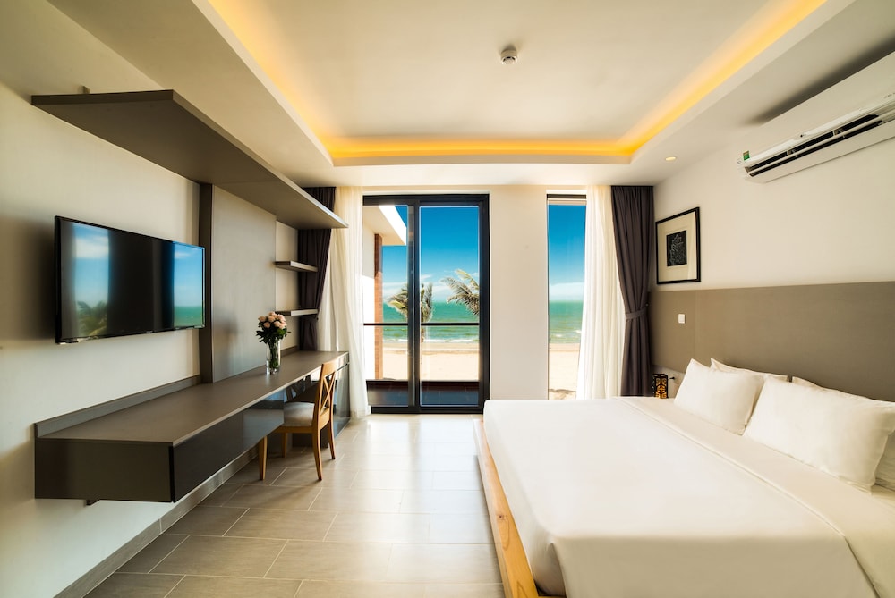 2 BEDROOMS, PREMIUM, VILLA