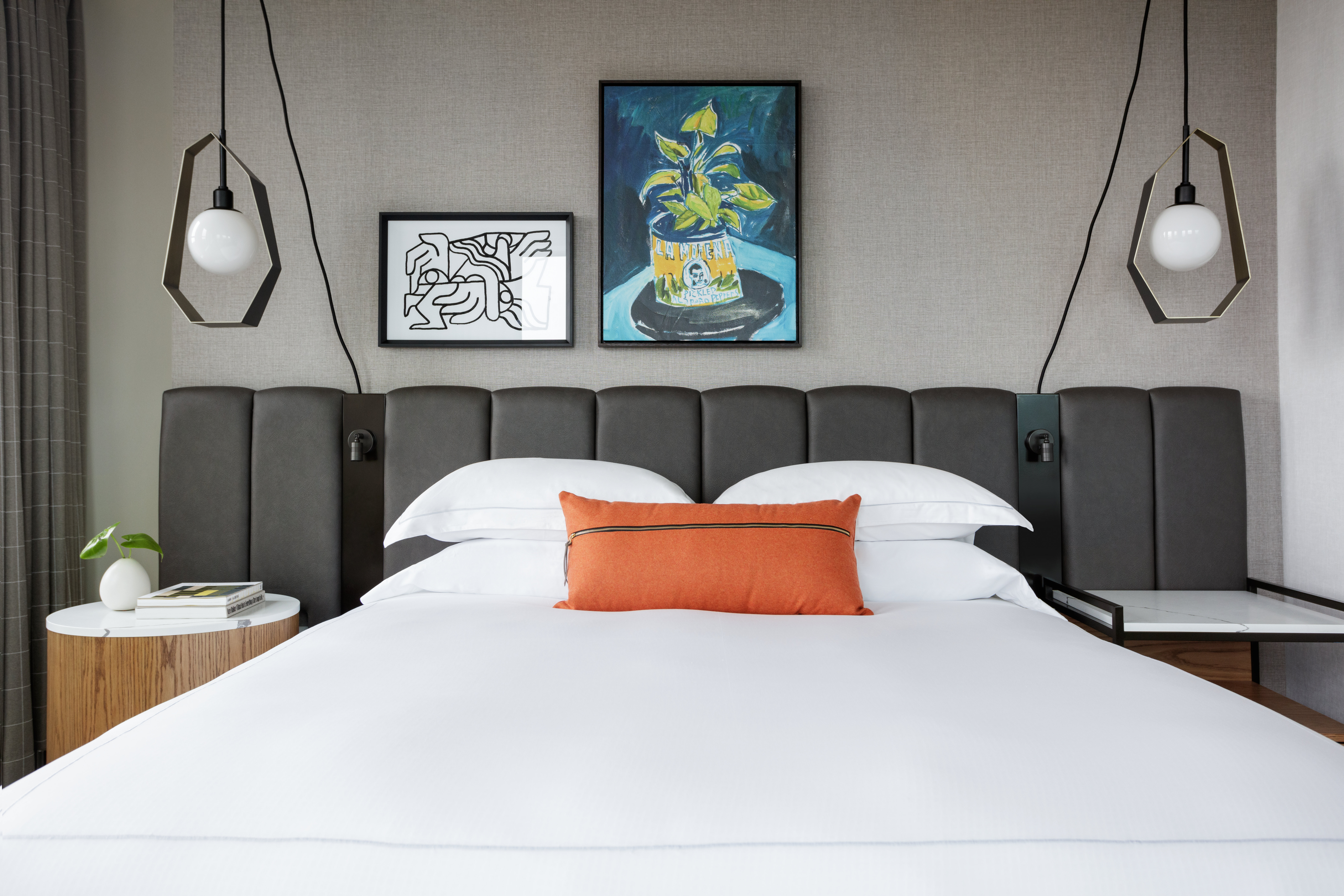 Essential, King Bed