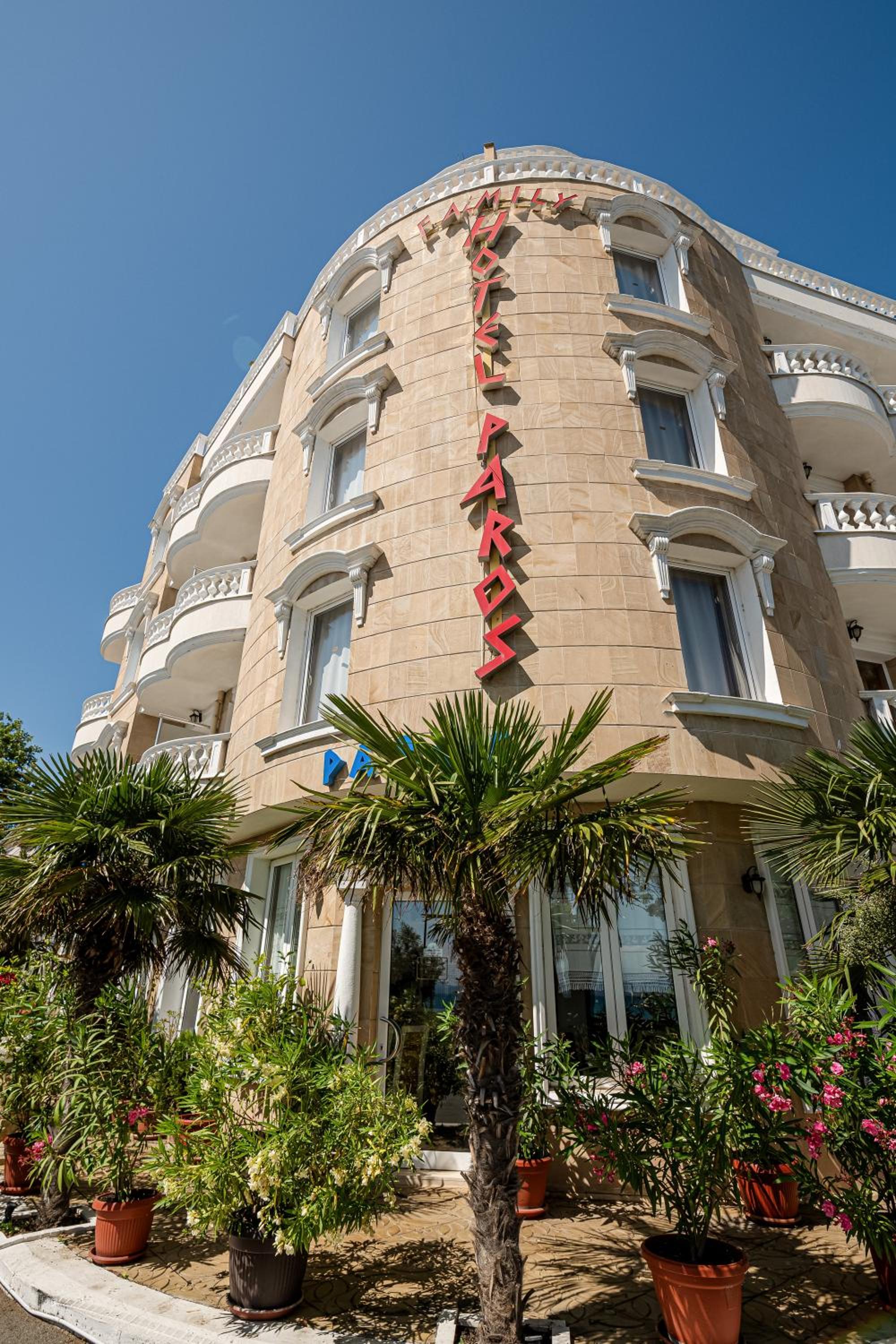 Hotel Paros 2/50