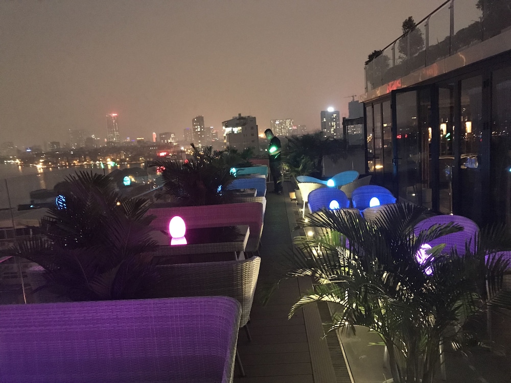 Parosand Hanoi Hotel & Apartment 47/50