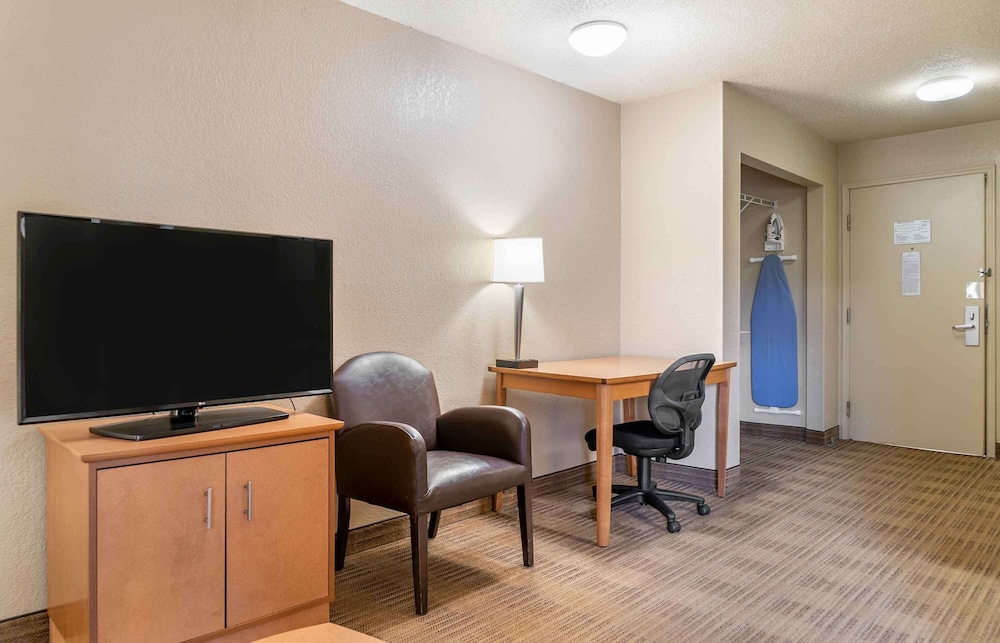 Extended Stay America - Detroit - Warren 32/46