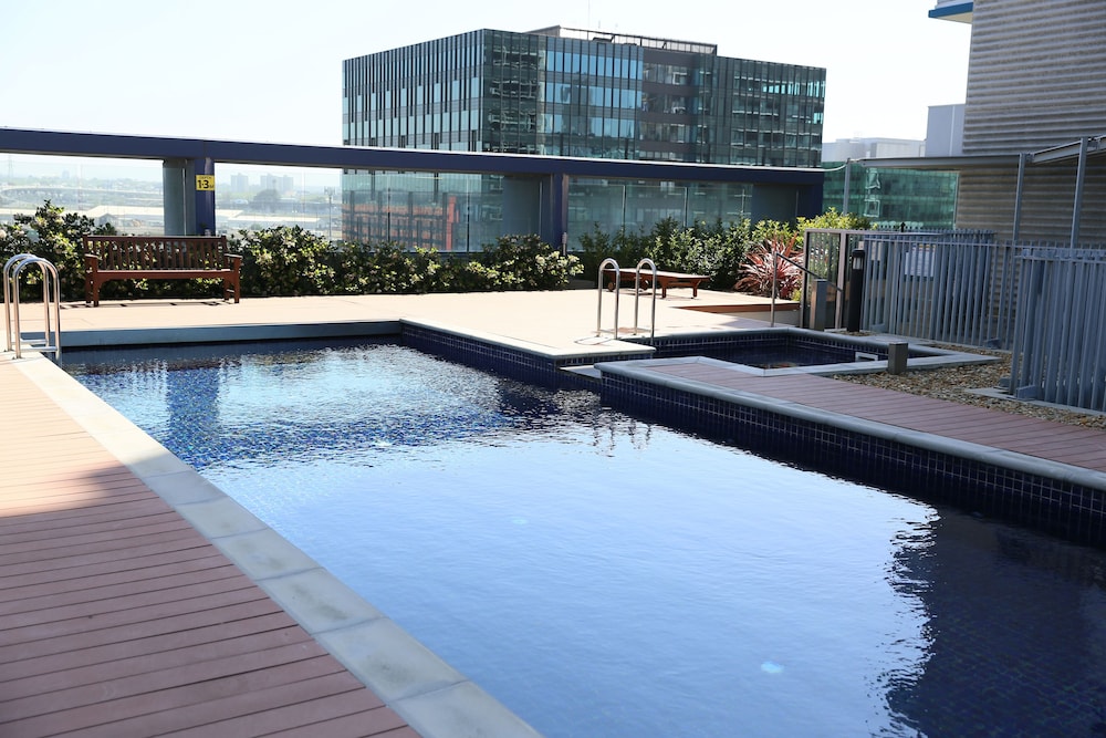 ACD Apartments 27/66