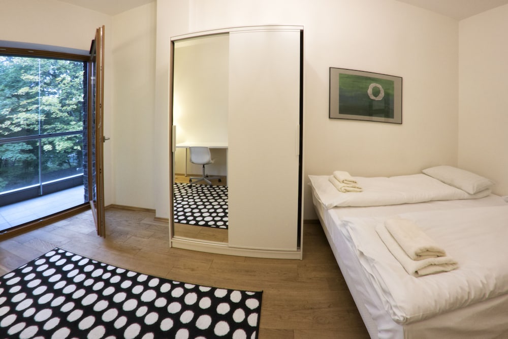 Yourplace Central Apartments 13/50
