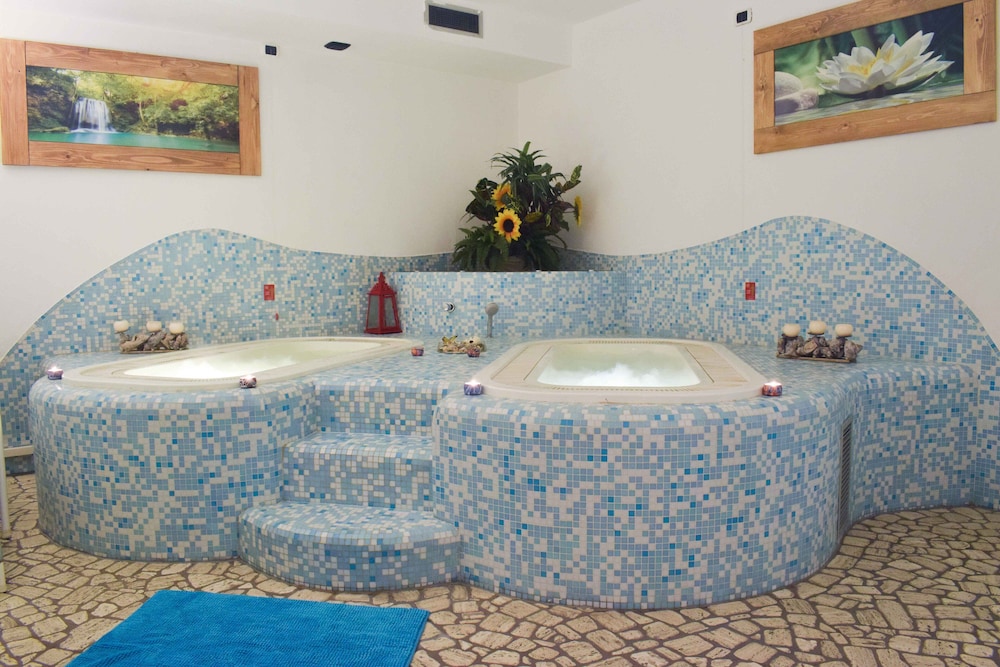 Hotel Scoiattolo 50/50