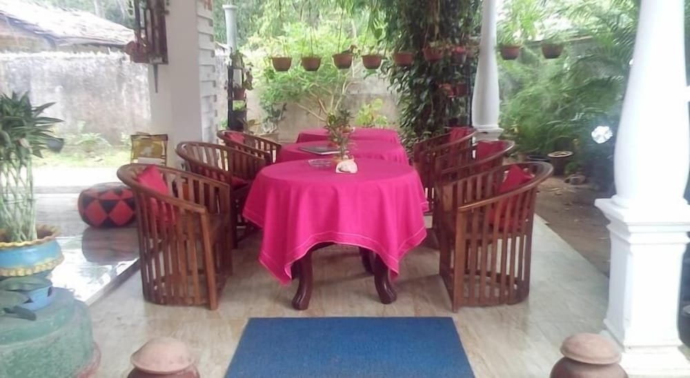 Rock Cascade Home Stay 27/50