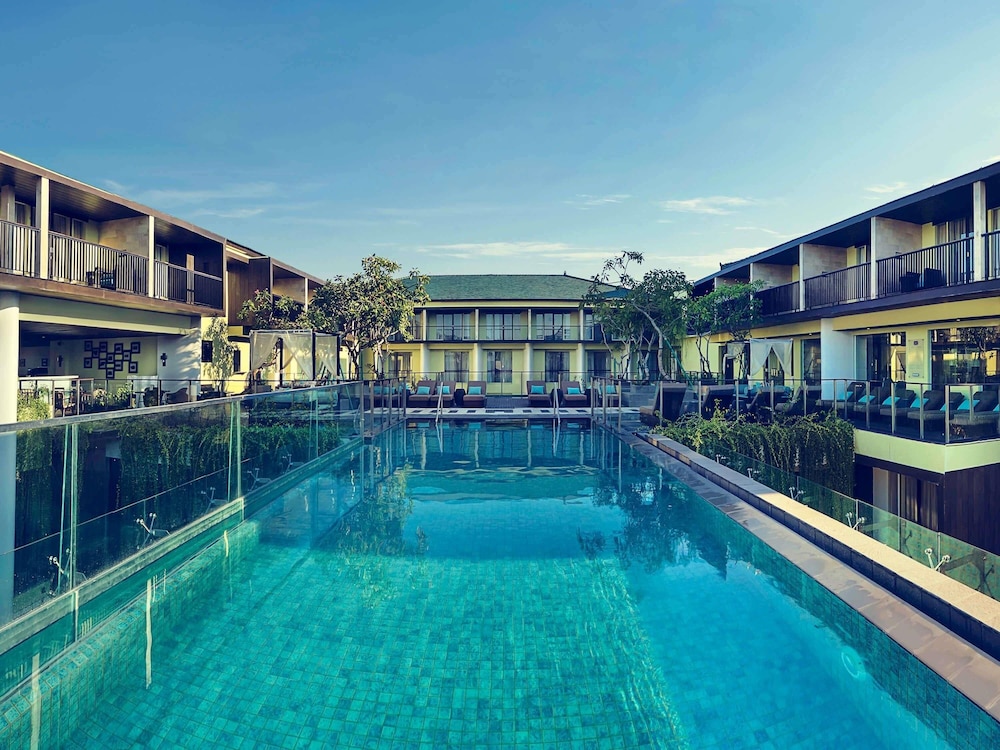 MERCURE BALI LEGIAN 51/75