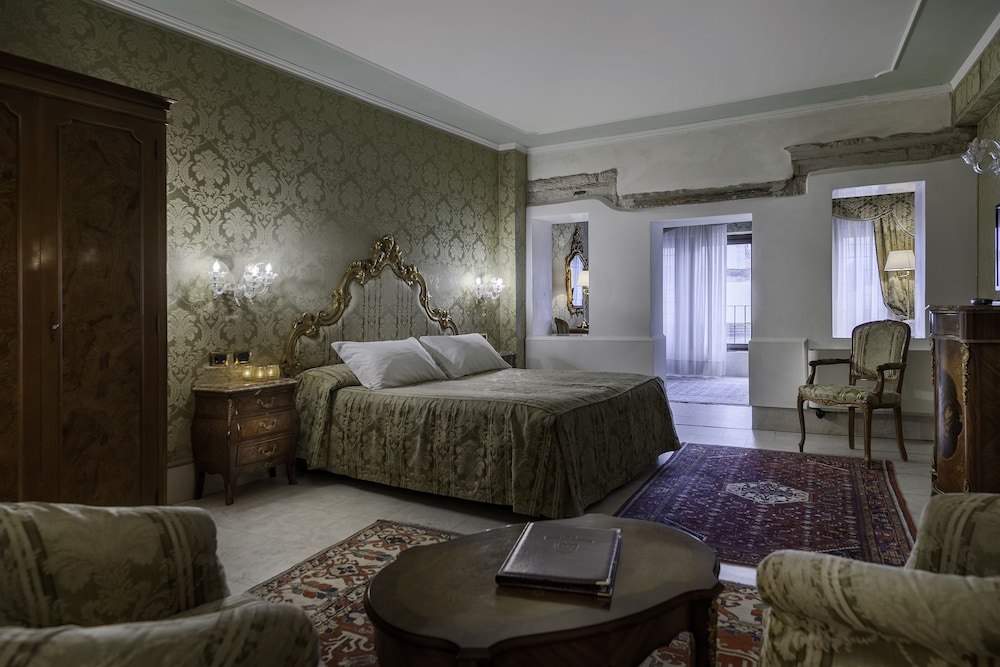 Hotel Al Ponte Antico 22/48