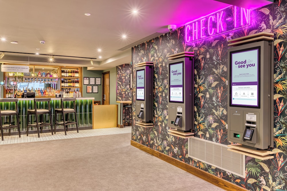 Premier Inn London St Pancras Hotel 35/55
