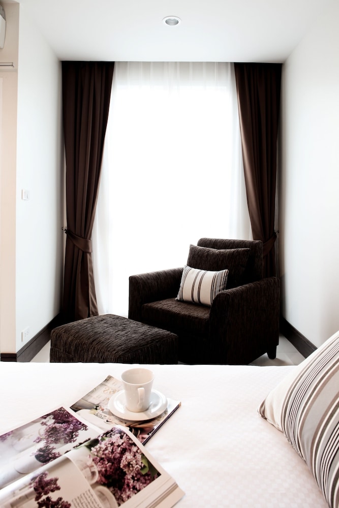 Crystal Suites Suvarnabhumi Airport 24/63