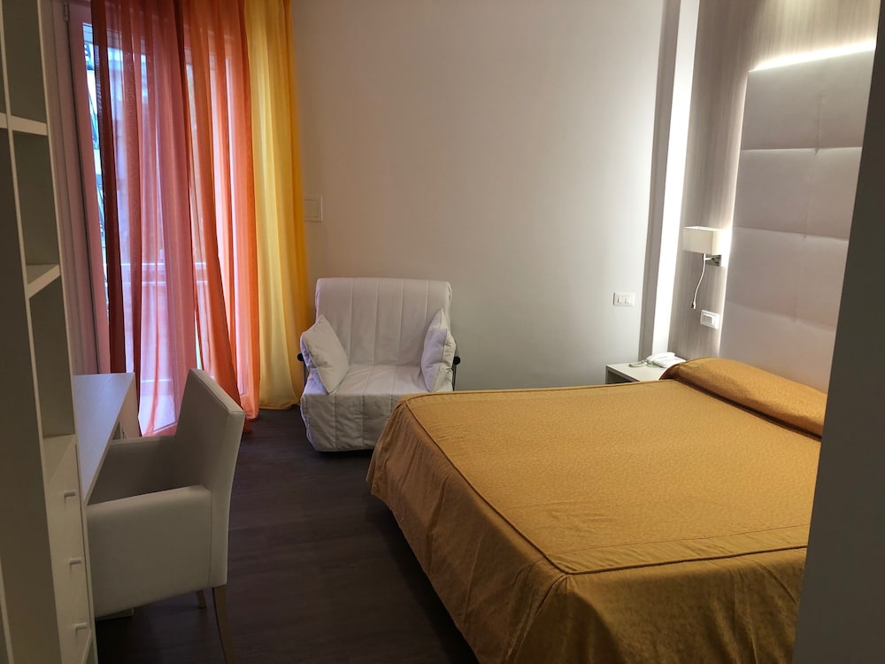 SUPERIOR, DOUBLE OR TWIN BED, PARTIAL SEA VIEW