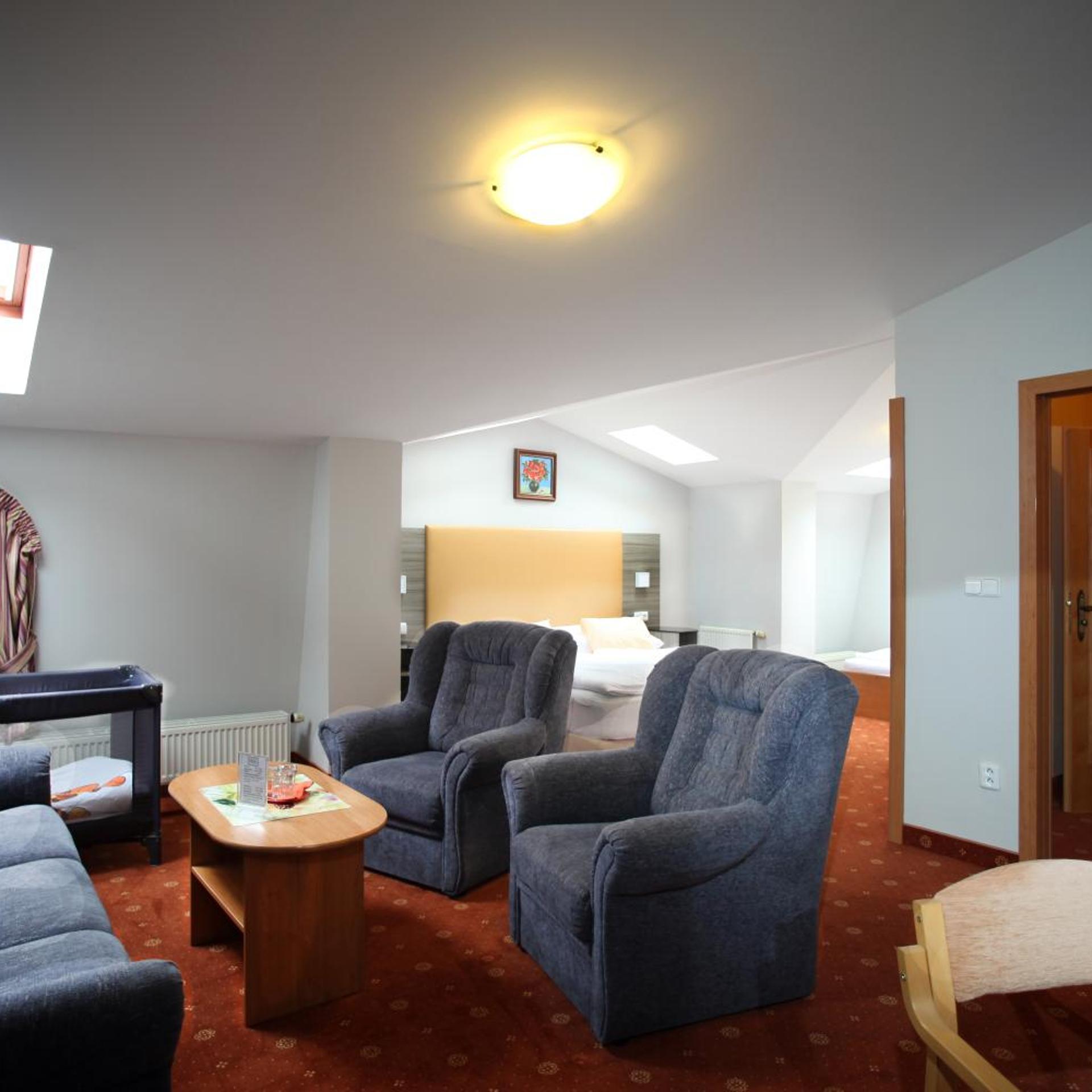 Paris Hotel 37/46