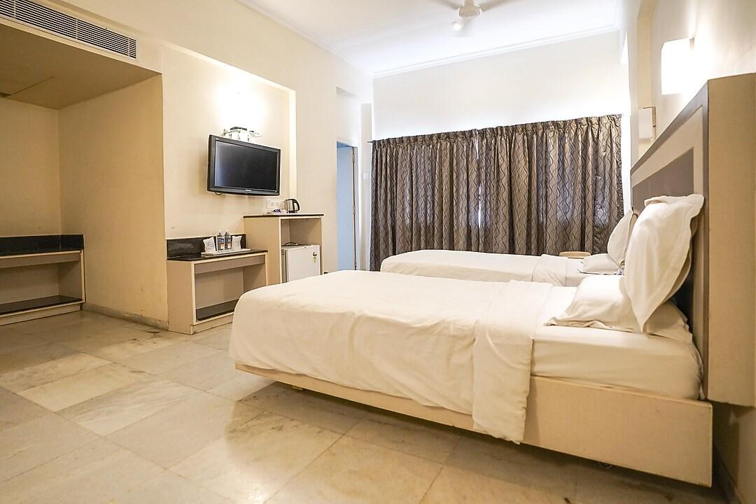 BHIMAS DELUXE HOTEL 12/21