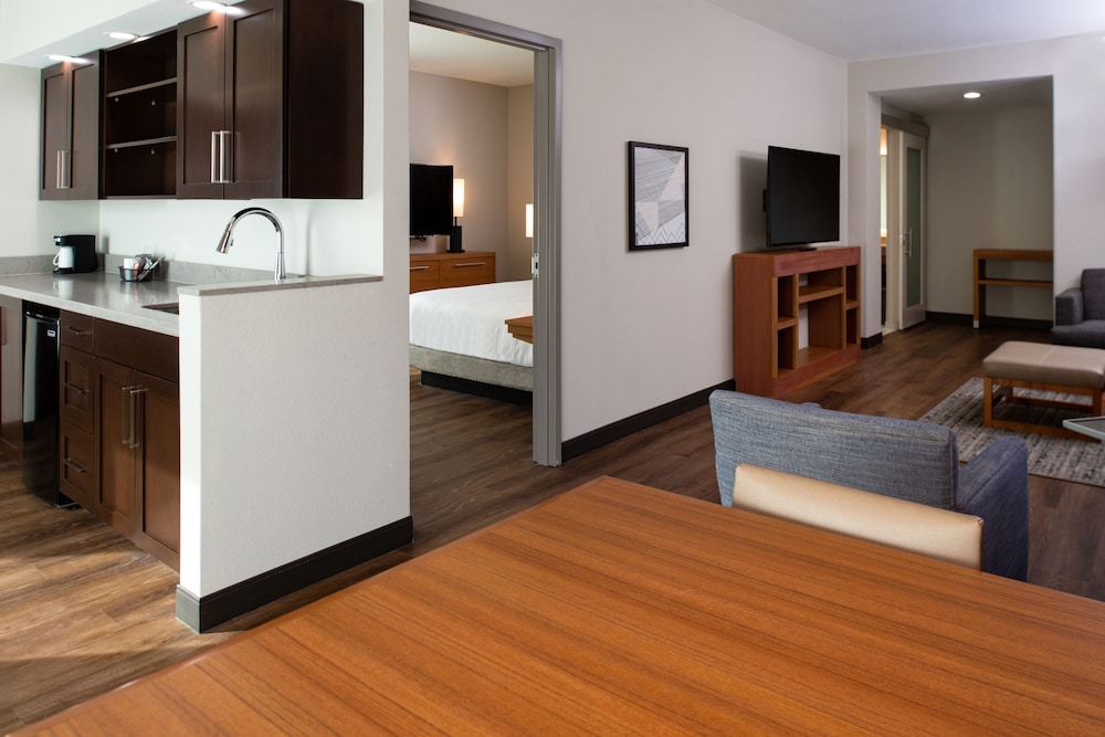 Hyatt Place Dallas/Rockwall 4/49