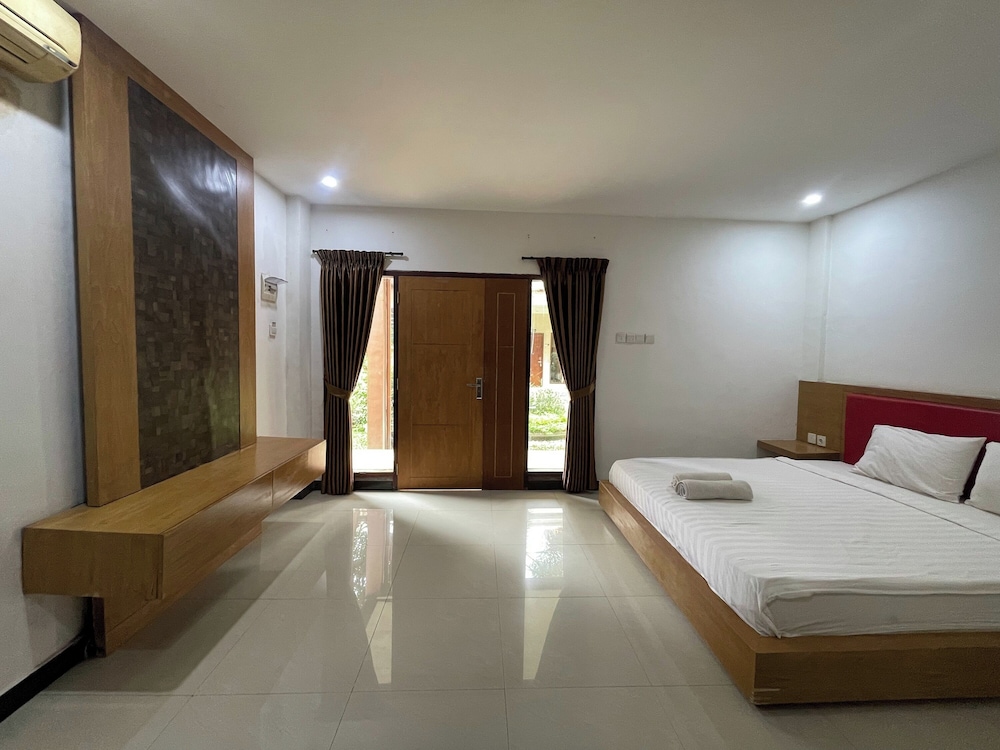 SUPERIOR, DOUBLE BED