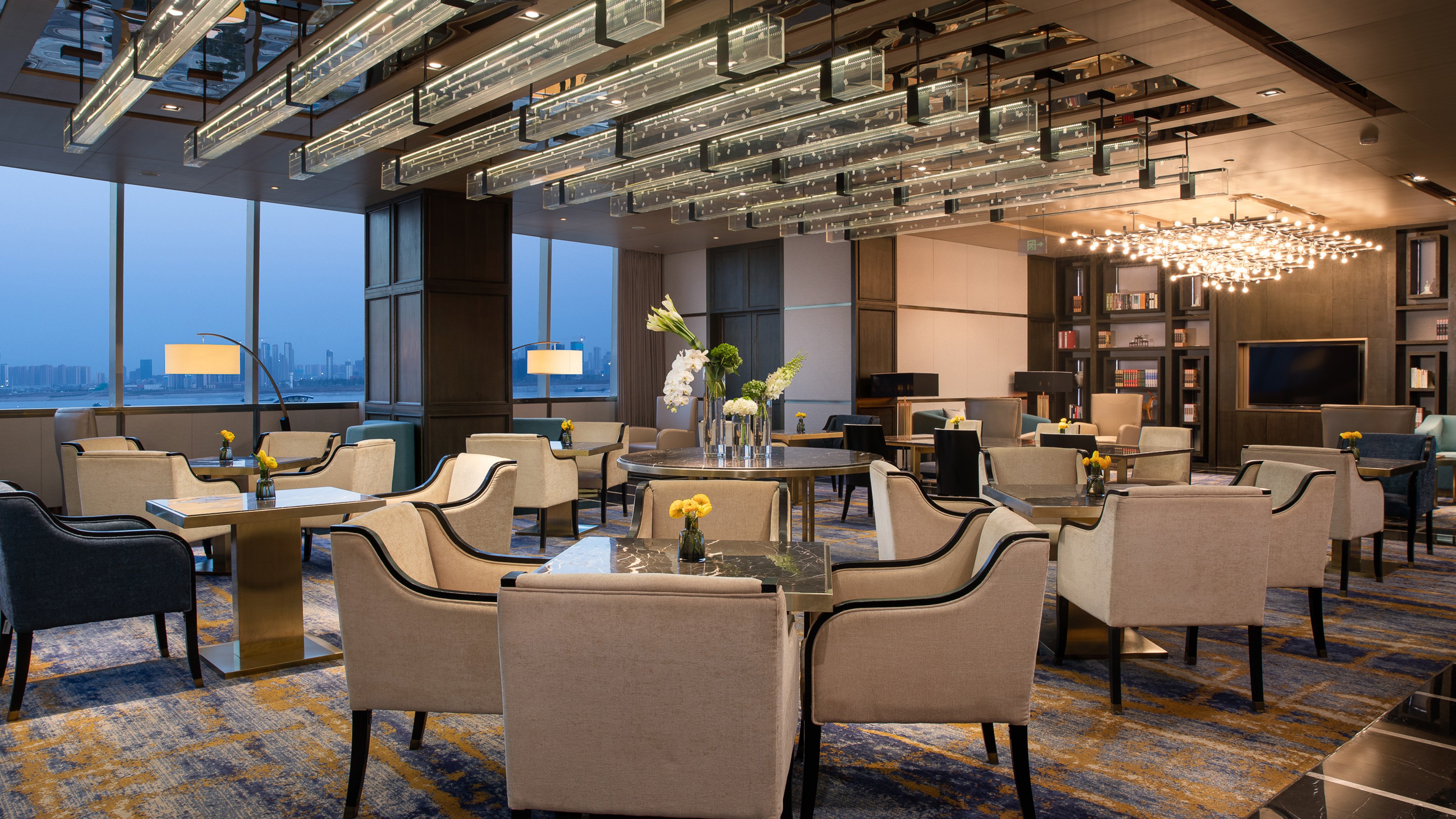 Intercontinental Wuhan 33/50