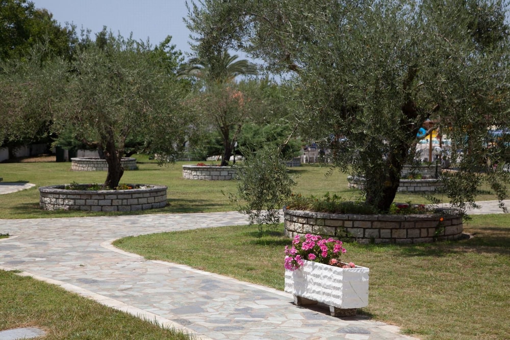 Kanali Hotel 43/48