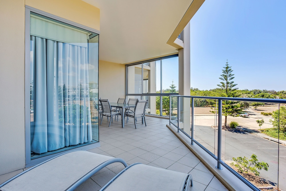 Peppers Salt Resort and Spa 65/71