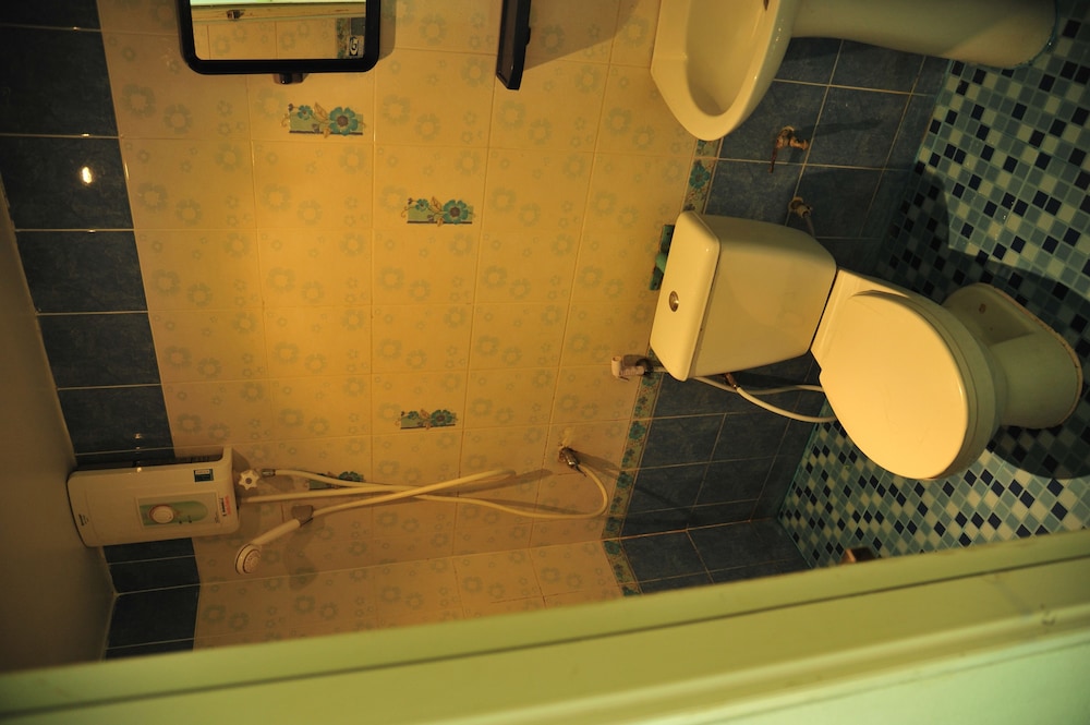 Magic House Hostel 21/22