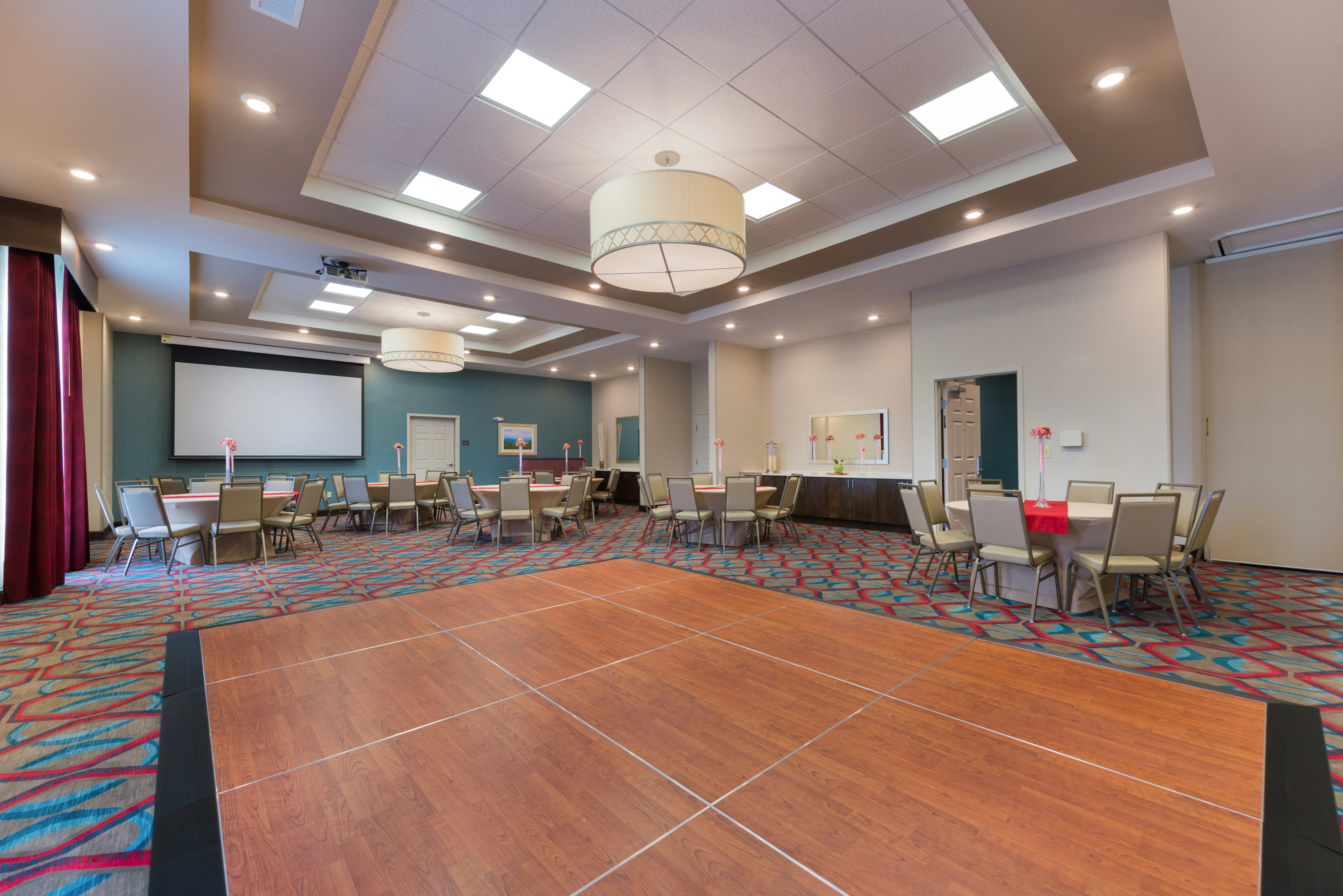 HILTON GARDEN INN BRISTOL 33/39