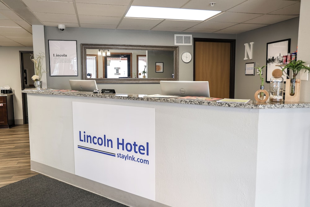 Lincoln Hotel 6/56