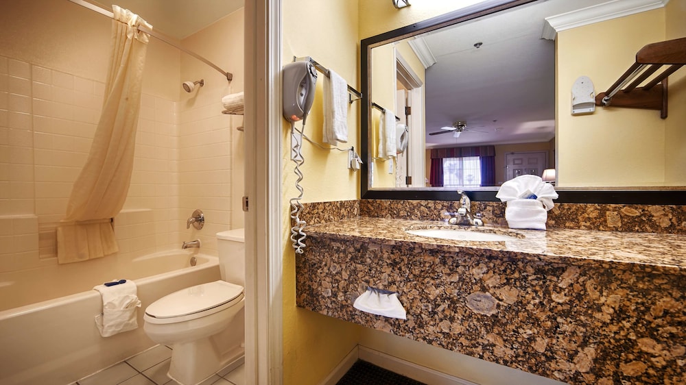 Best Western Heritage Inn Bakersfield 12/29
