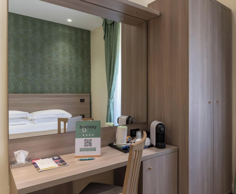 HOTIDAY Room Collection - Roma Porta Pia 39/50