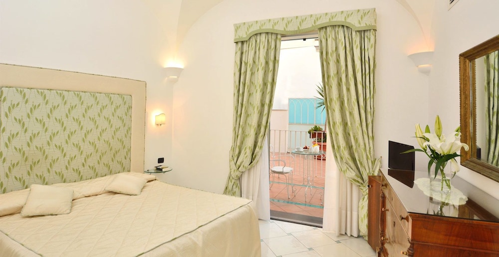 Hotel Residence Amalfi 30/68