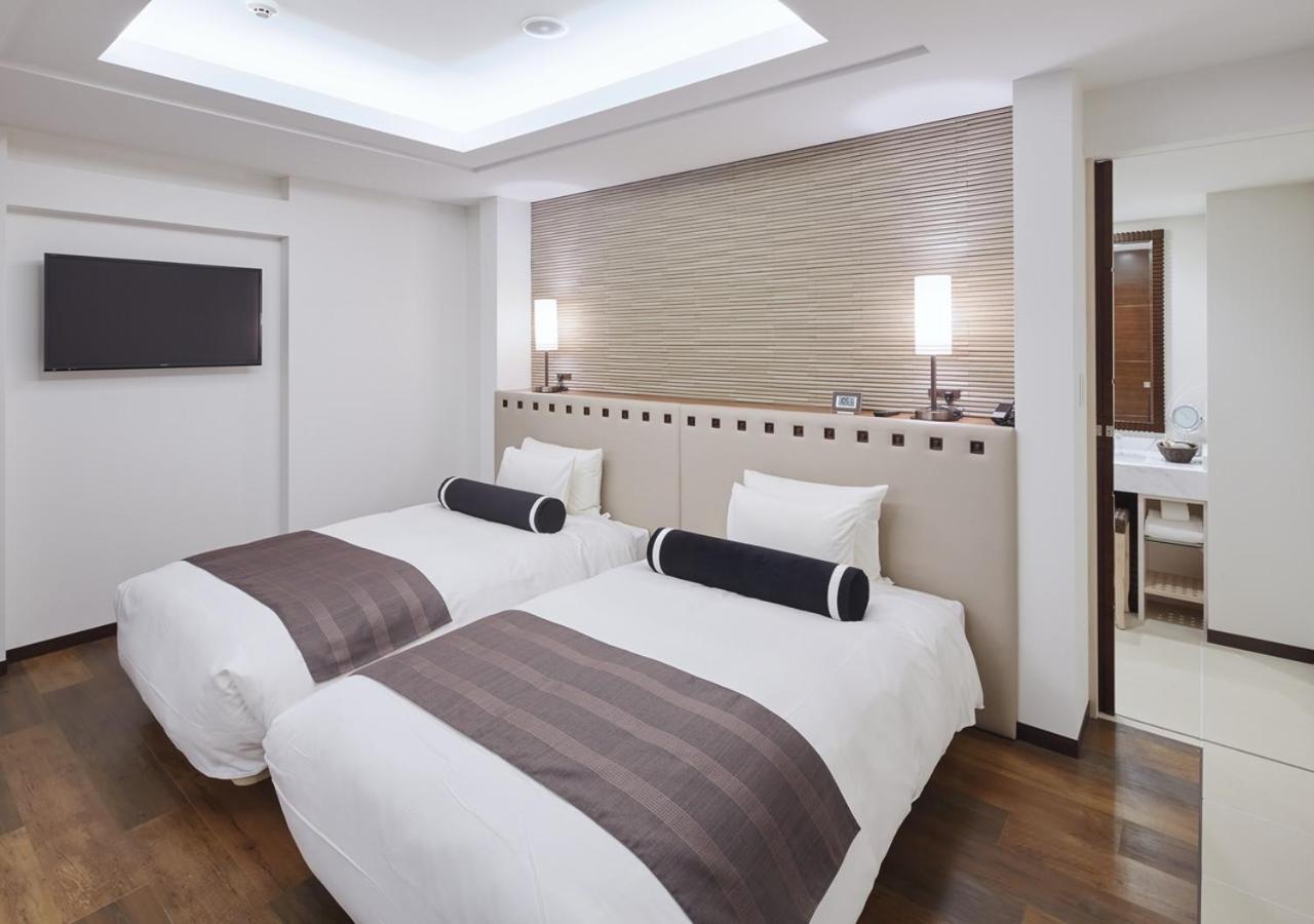 2 Bedrooms, Infinity, Suite, Sea View, Top Floor
