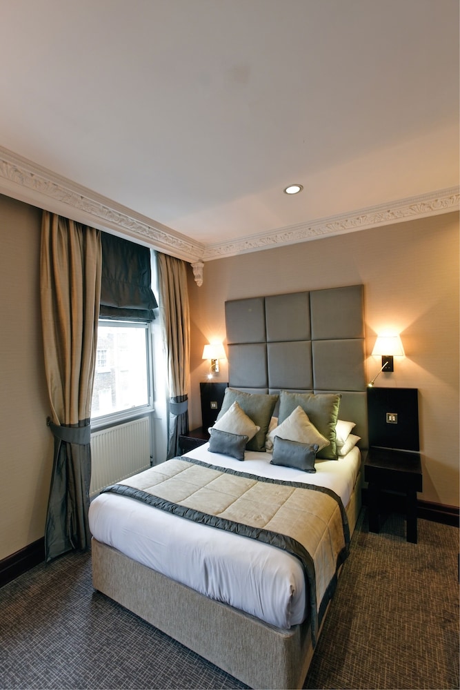 GRANGE WHITE HALL HOTEL 11/49