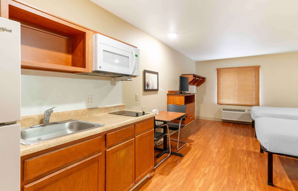 Extended Stay America Select Suites - Kansas City - Stadium 42/43