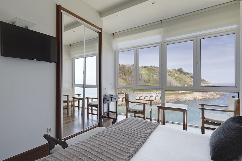 Saiaz Getaria Hotel 8/75