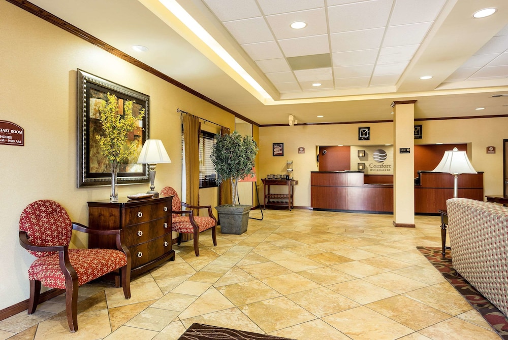 Comfort Inn & Suites Blytheville, AR 9/39