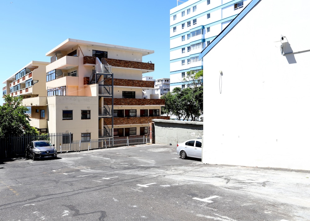The Amalfi Hotel 30/33