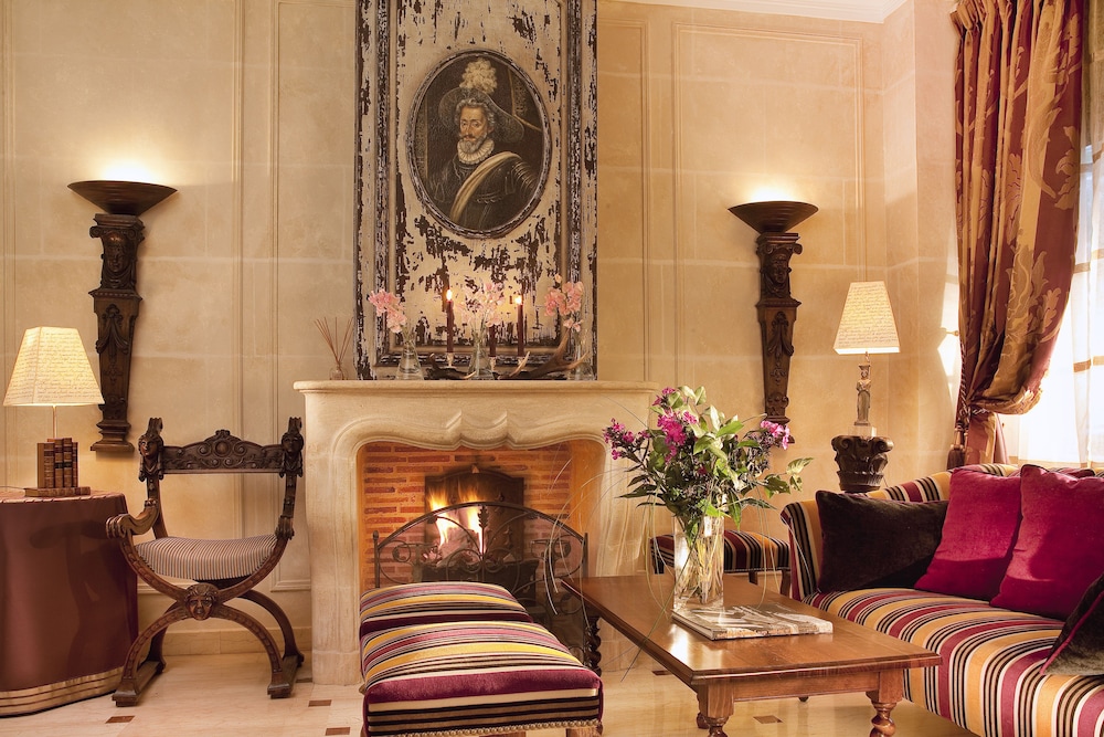 RESIDENCE HENRI IV 34/57