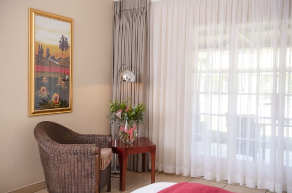 Palm Park Hotel 16/32