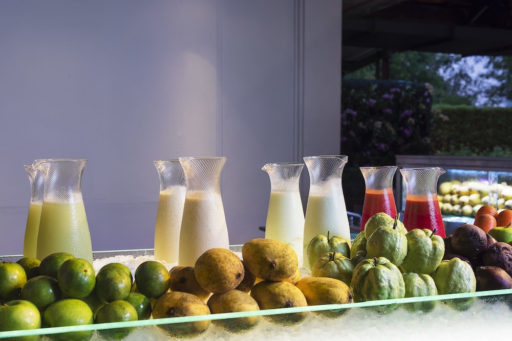 Anantara Riverside Bangkok Resort 18/43