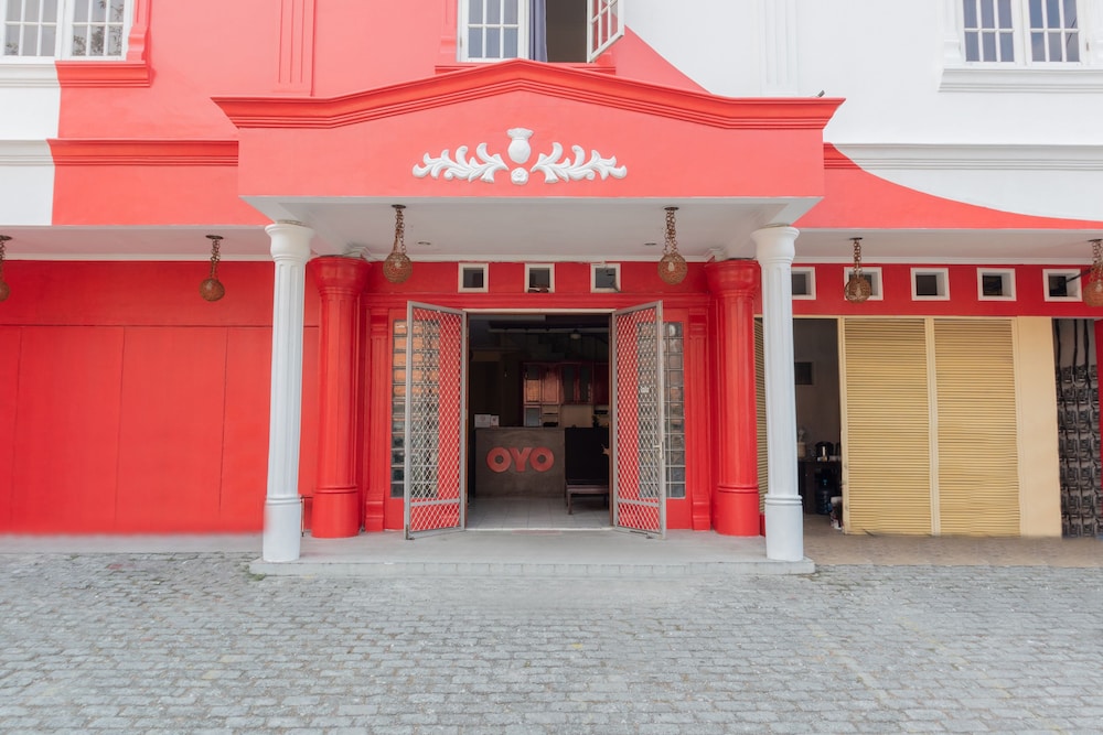 OYO 1111 Passer Baroe Inn 4/26