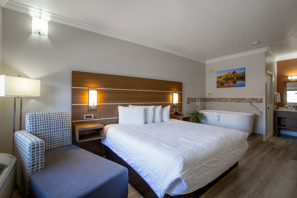 Relaxation, King Bed, Bard Rock View, Jetted Tub