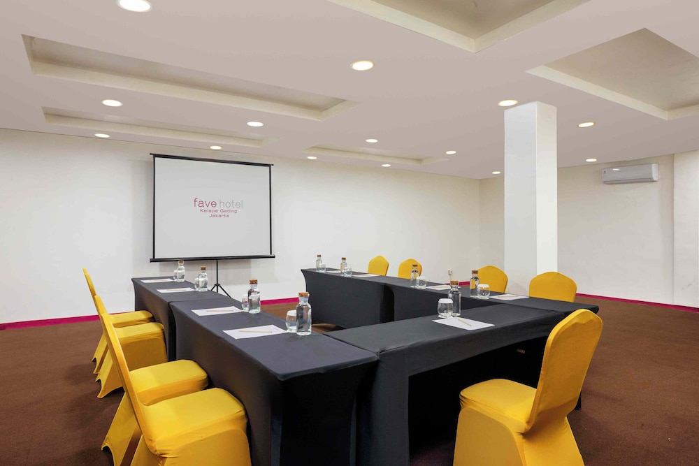 favehotel Kelapa Gading 43/54